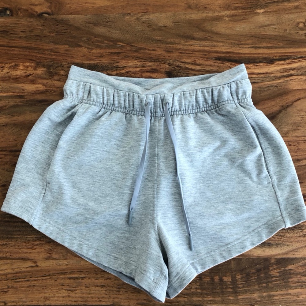 Lululemon Inner Glow Short 3" Modal